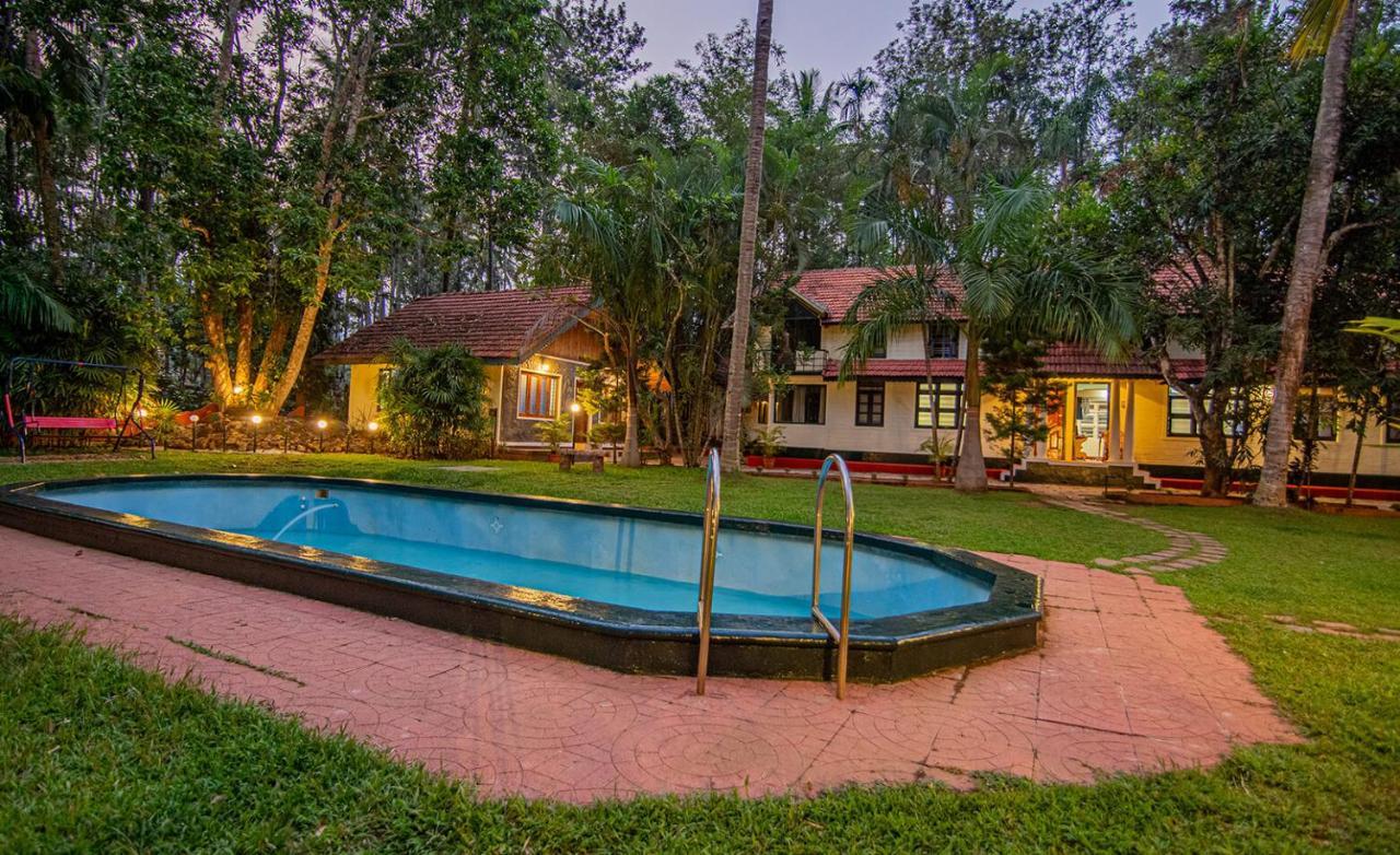 Orchid Trails Resort Sultan Bathery Buitenkant foto