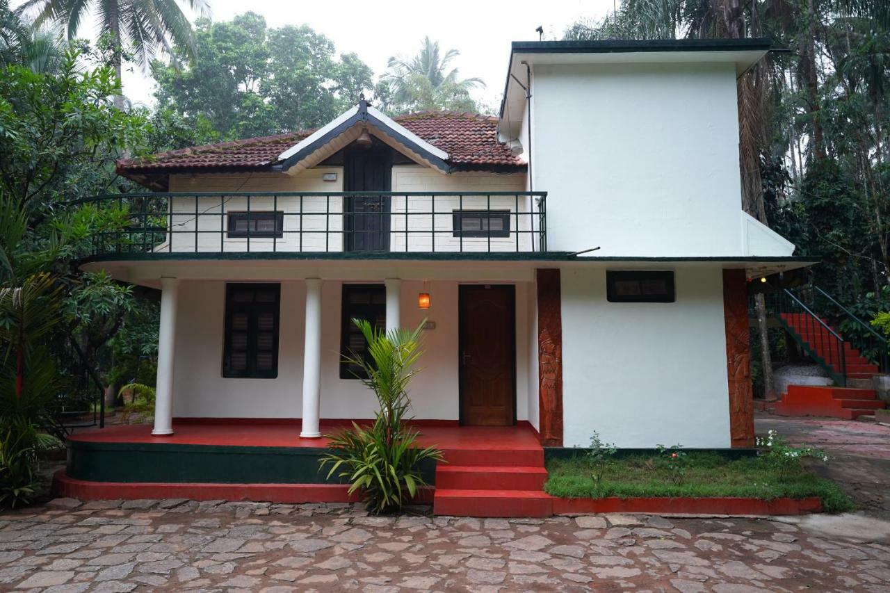 Orchid Trails Resort Sultan Bathery Buitenkant foto