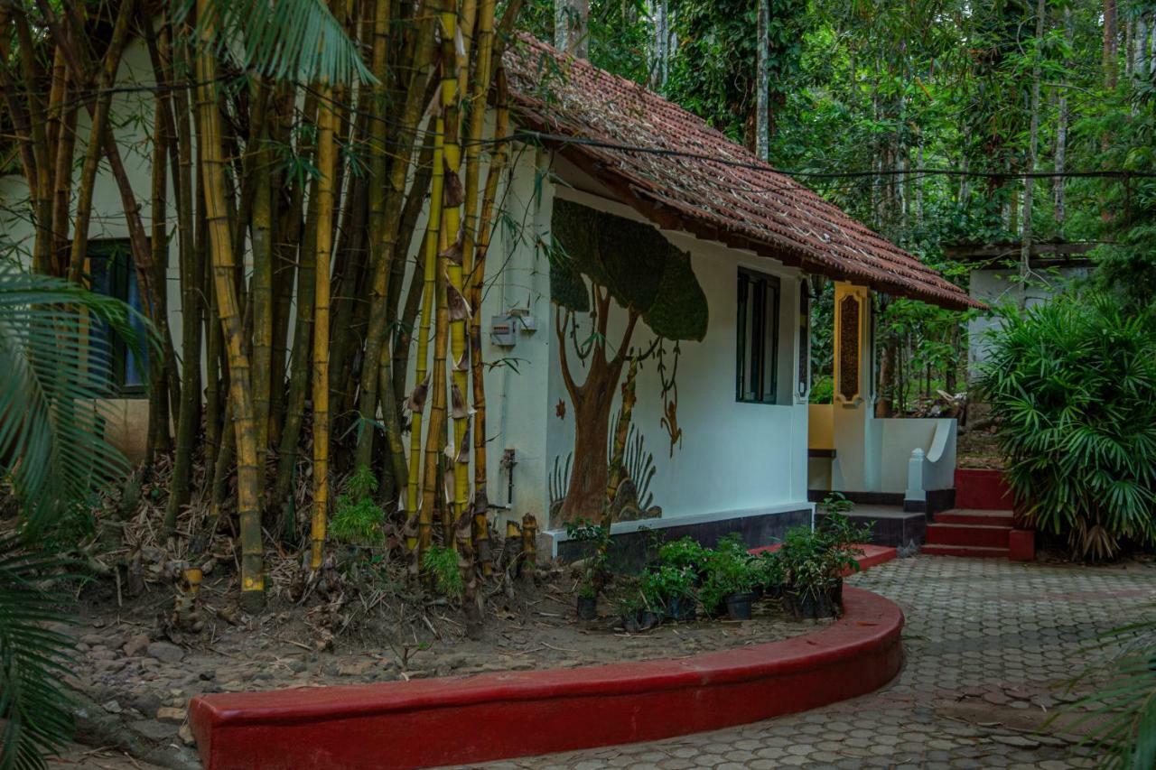 Orchid Trails Resort Sultan Bathery Buitenkant foto