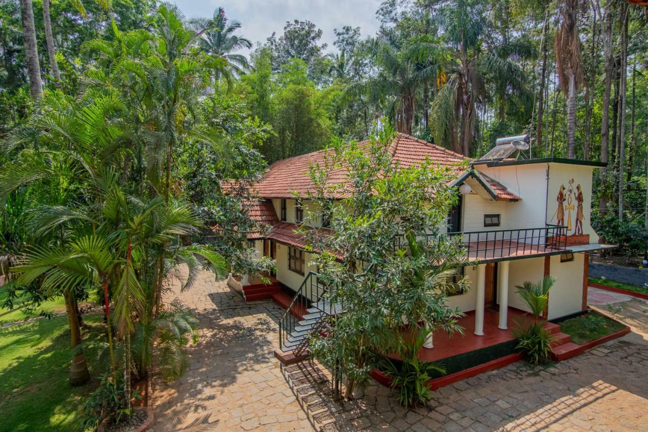 Orchid Trails Resort Sultan Bathery Buitenkant foto