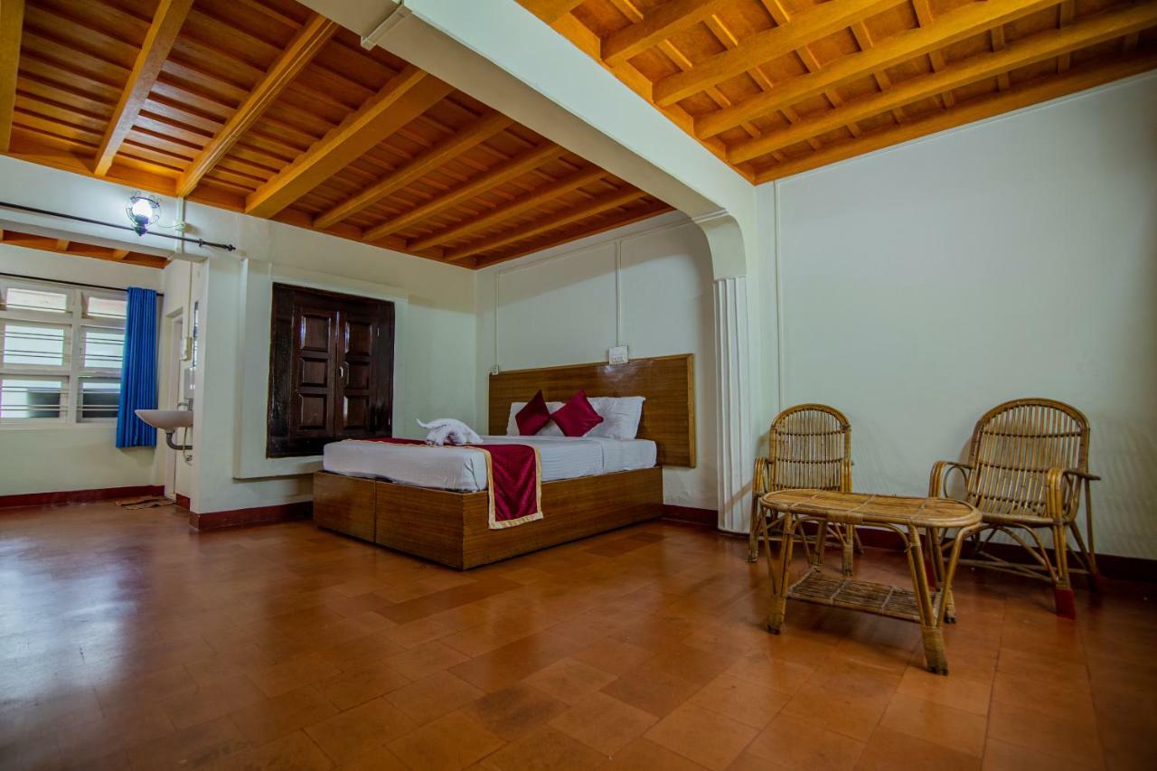 Orchid Trails Resort Sultan Bathery Buitenkant foto