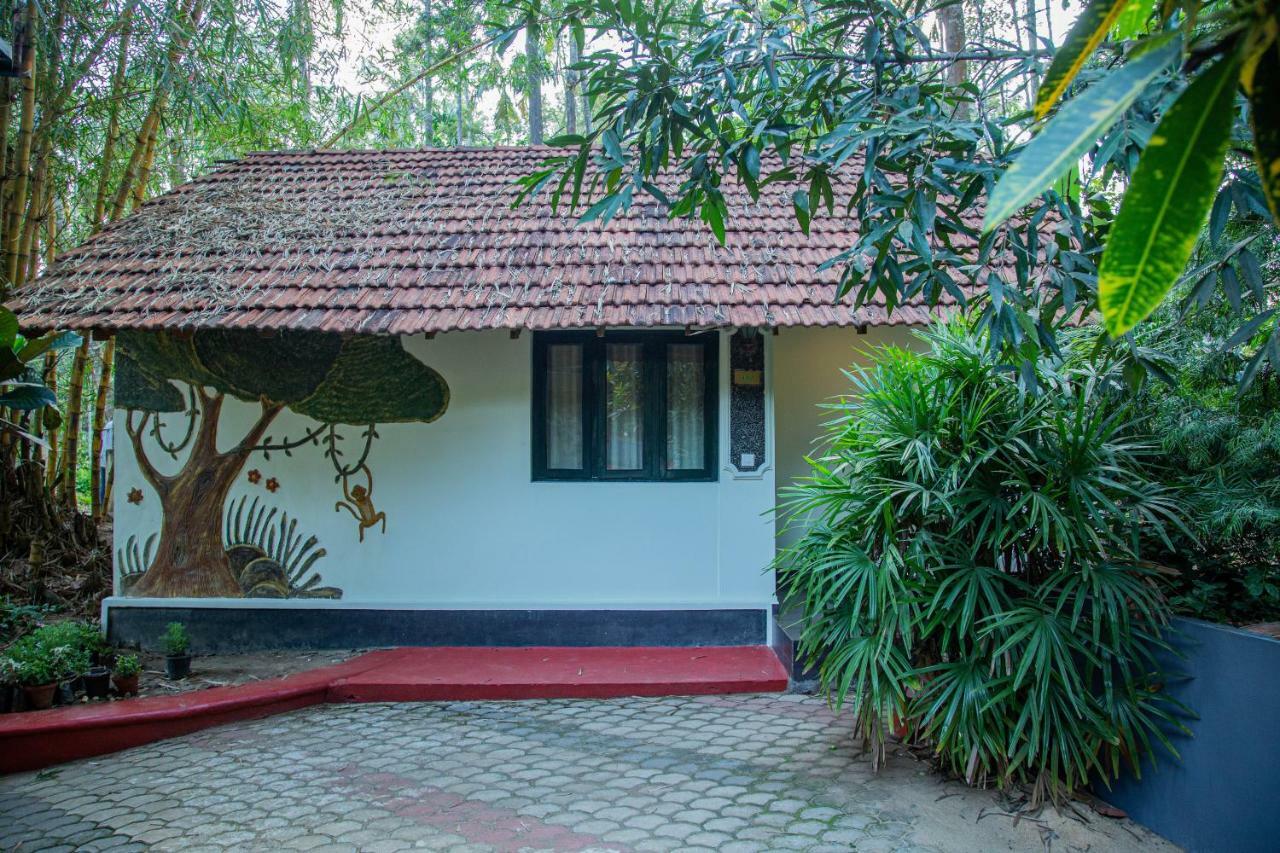 Orchid Trails Resort Sultan Bathery Buitenkant foto