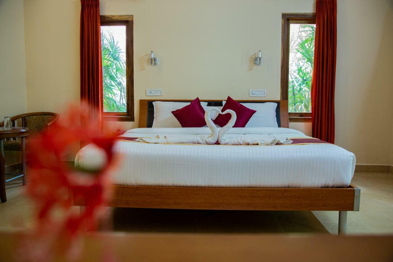 Orchid Trails Resort Sultan Bathery Buitenkant foto