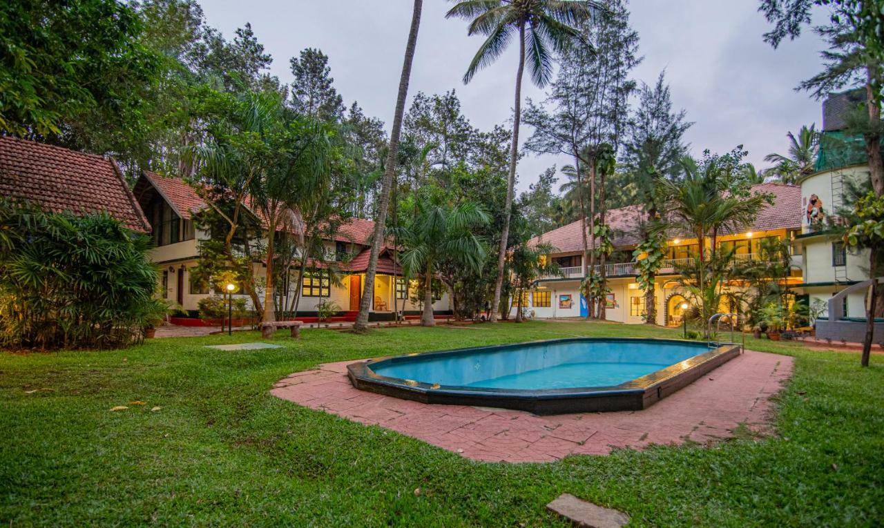 Orchid Trails Resort Sultan Bathery Buitenkant foto